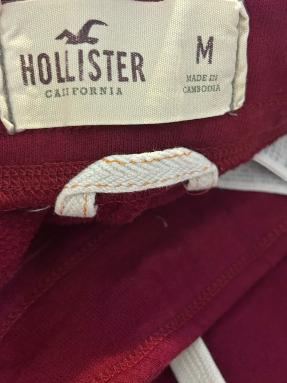 Hollister Burgundy Jogger Sweatpants with White Logo Graphic Medium - Picture 2 of 8